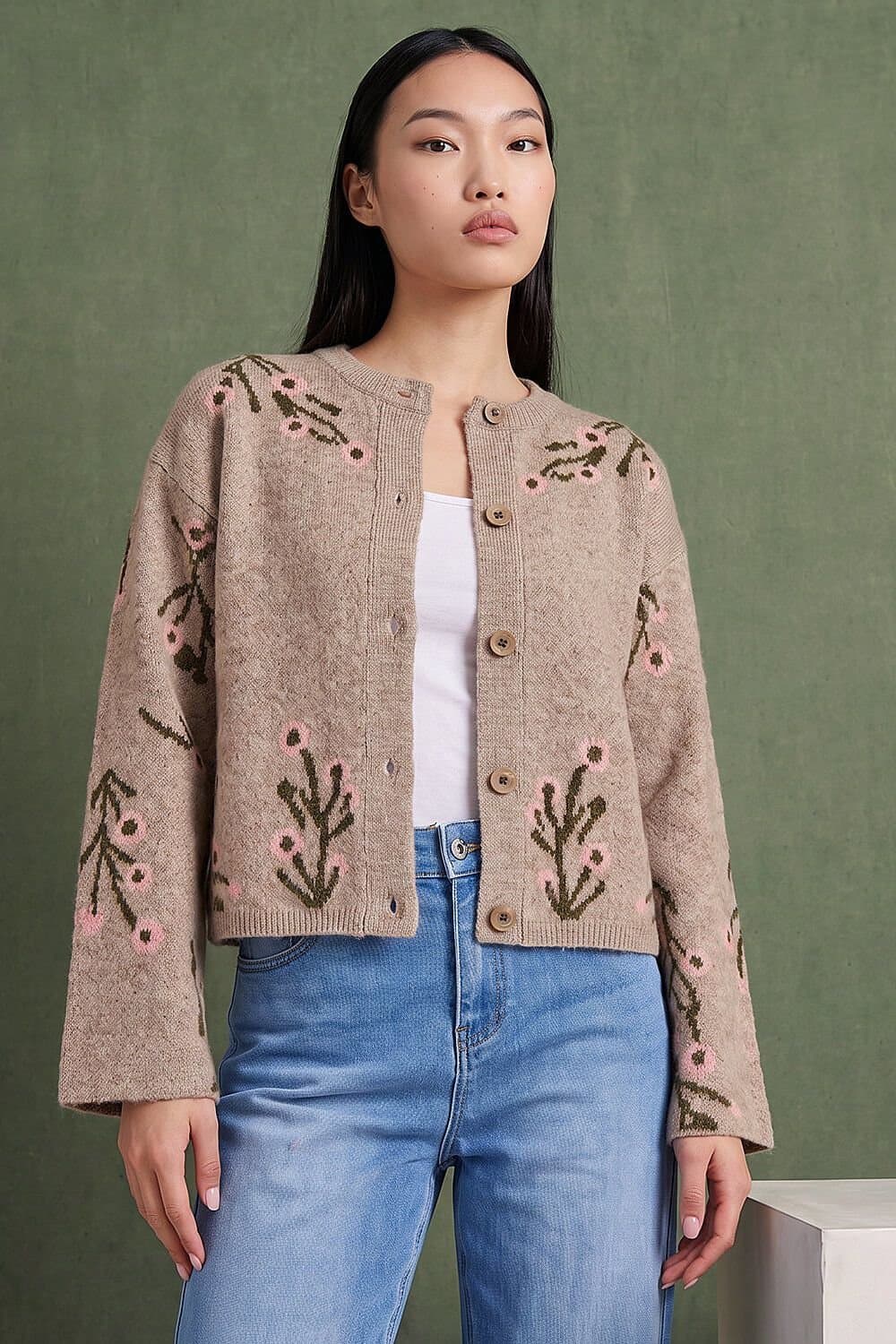 Dusk Dusk Women's Floral Knitted Cardigan in Beige