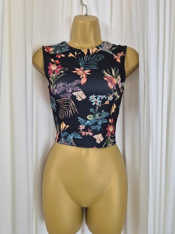 Stradivarius Stradivarius Floral Racerback Crop Top Lace-Up Corset Back Size S fits 8_10