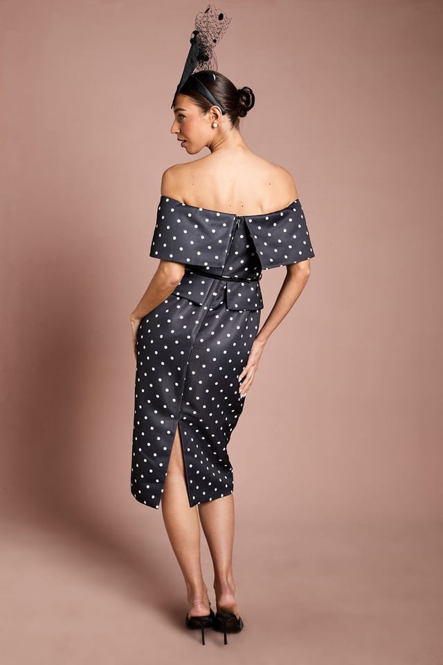 Coast Coast Women's Petite Lisa Tan Spot Print Corsage Off-The Shoulder Pencil Dress in Black - 3