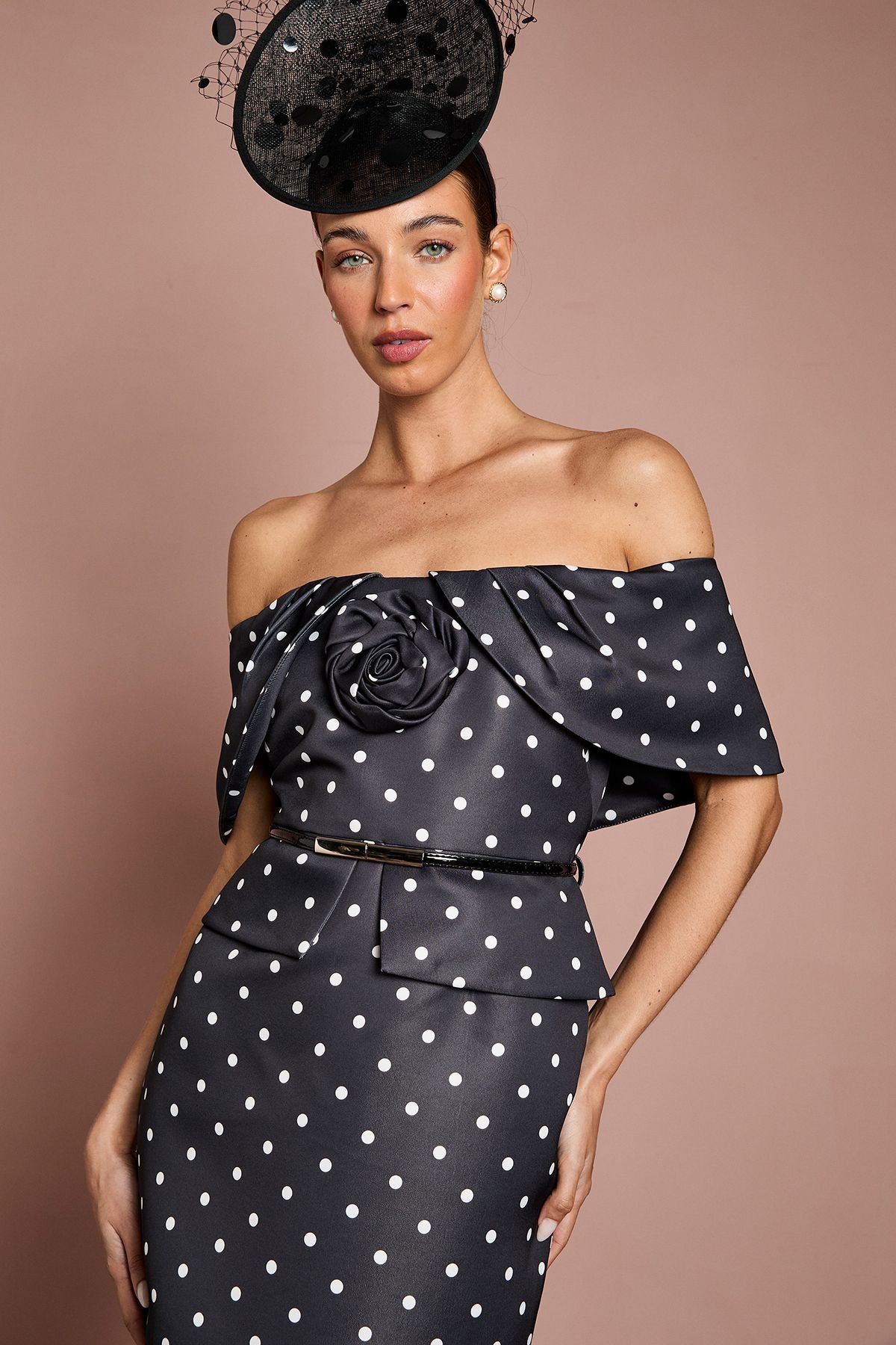 Coast Coast Women's Petite Lisa Tan Spot Print Corsage Off-The Shoulder Pencil Dress in Black - 4