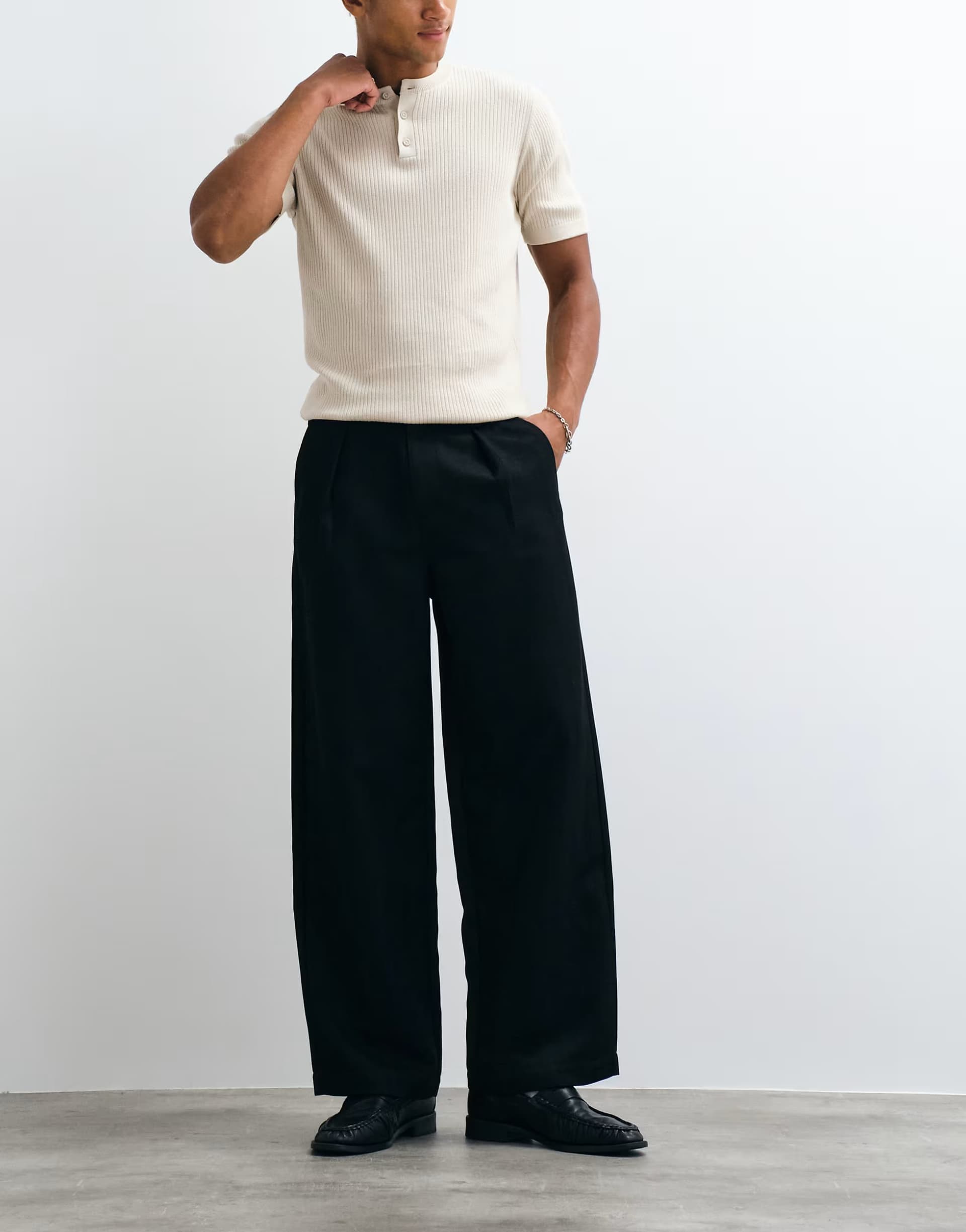 ASOS ASOS DESIGN barrel leg trouser in black