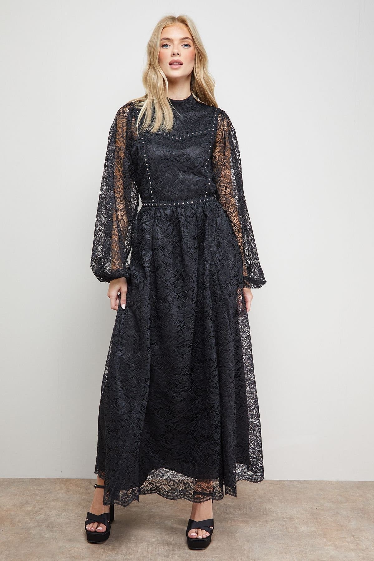 Oasis Oasis Women's Lace Trim Long Sleeve Scallop Edge Boho Maxi Dress in True Black