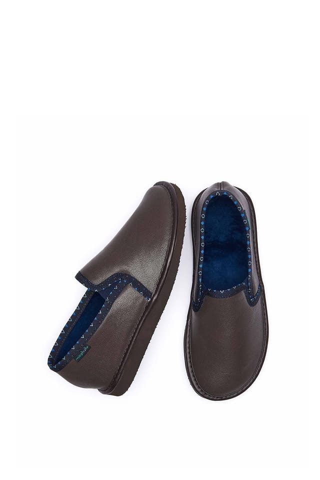 Moshulu Moshulu Men's 'Nepal 4' Men's Classic Leather Slippers in Brown - 2