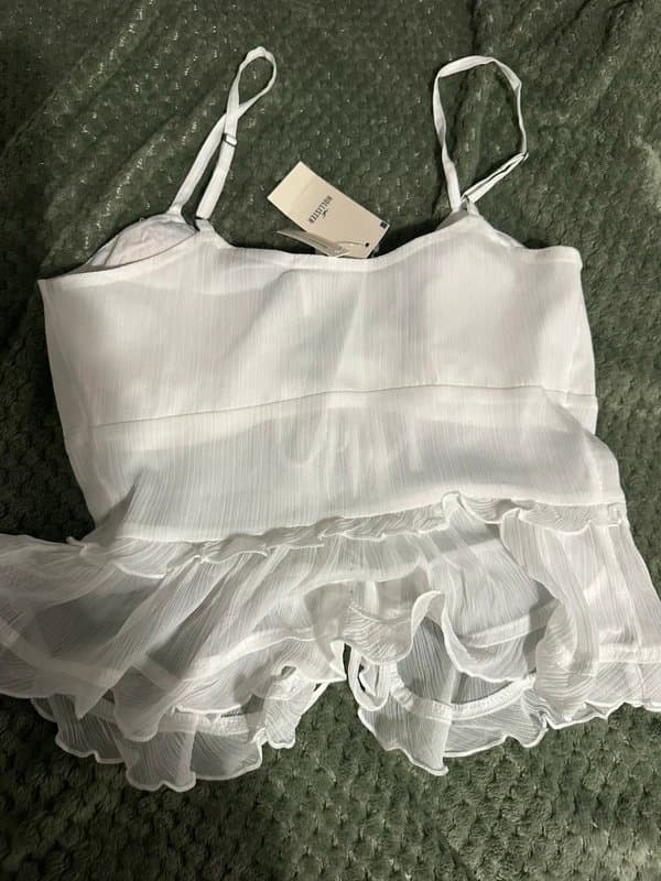 Hollister Women’s easy lace cami top