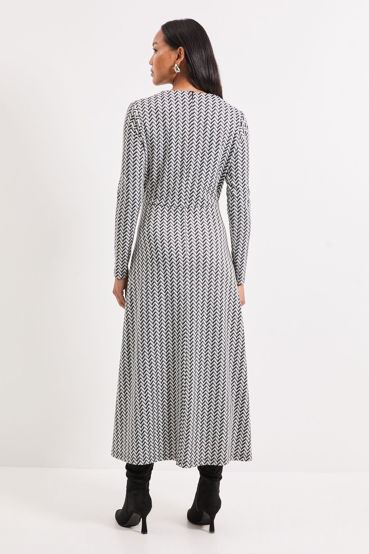 Principles Principles Women's Ponte Jacquard Ruched Maxi Dress in Mono - 3