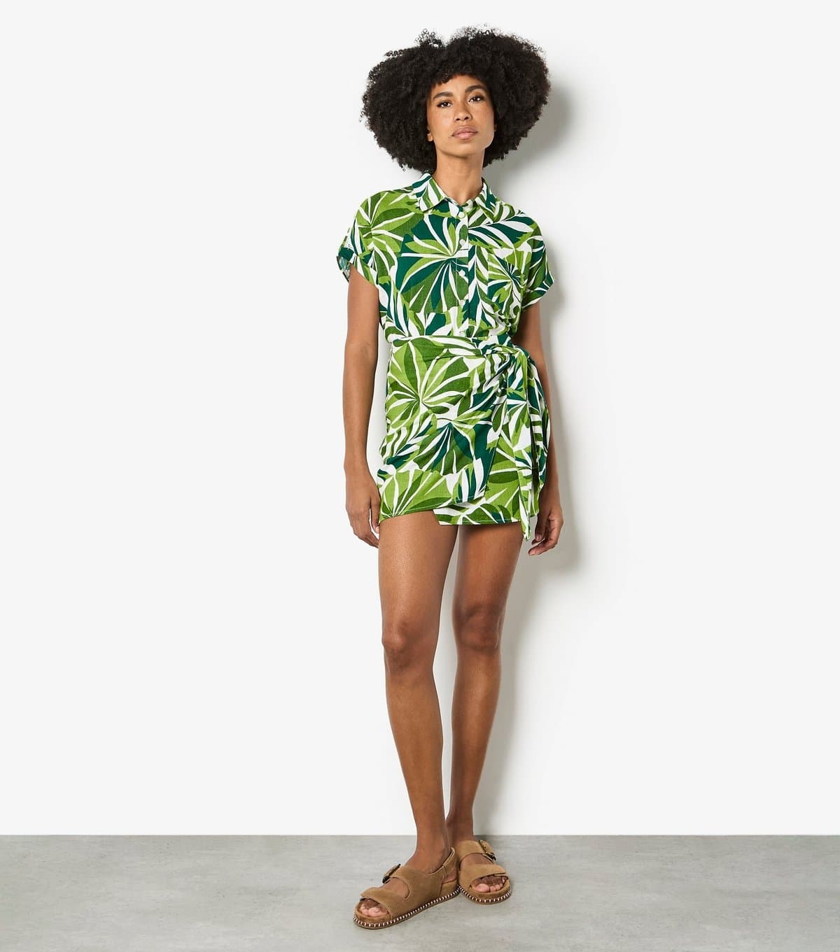 Apricot Women's Green Tropical Leaf Print Wrap Mini Skirt Apricot New Look