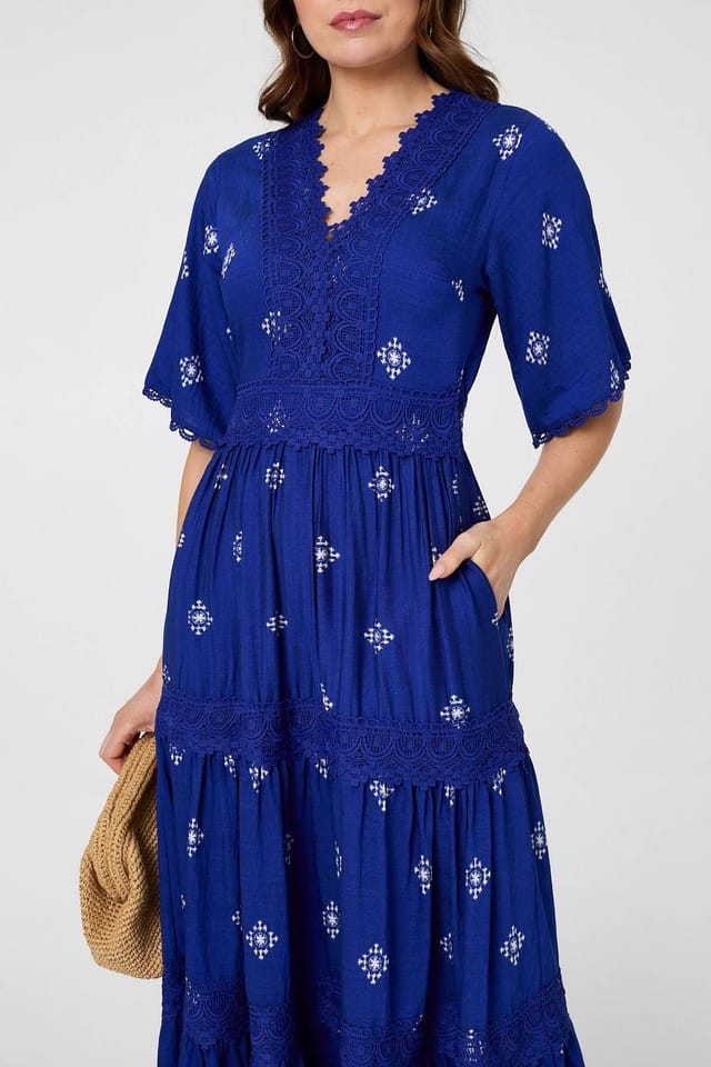 Izabel London Izabel London Women's Border Print 1/2 Sleeve Maxi Dress in Blue - 2