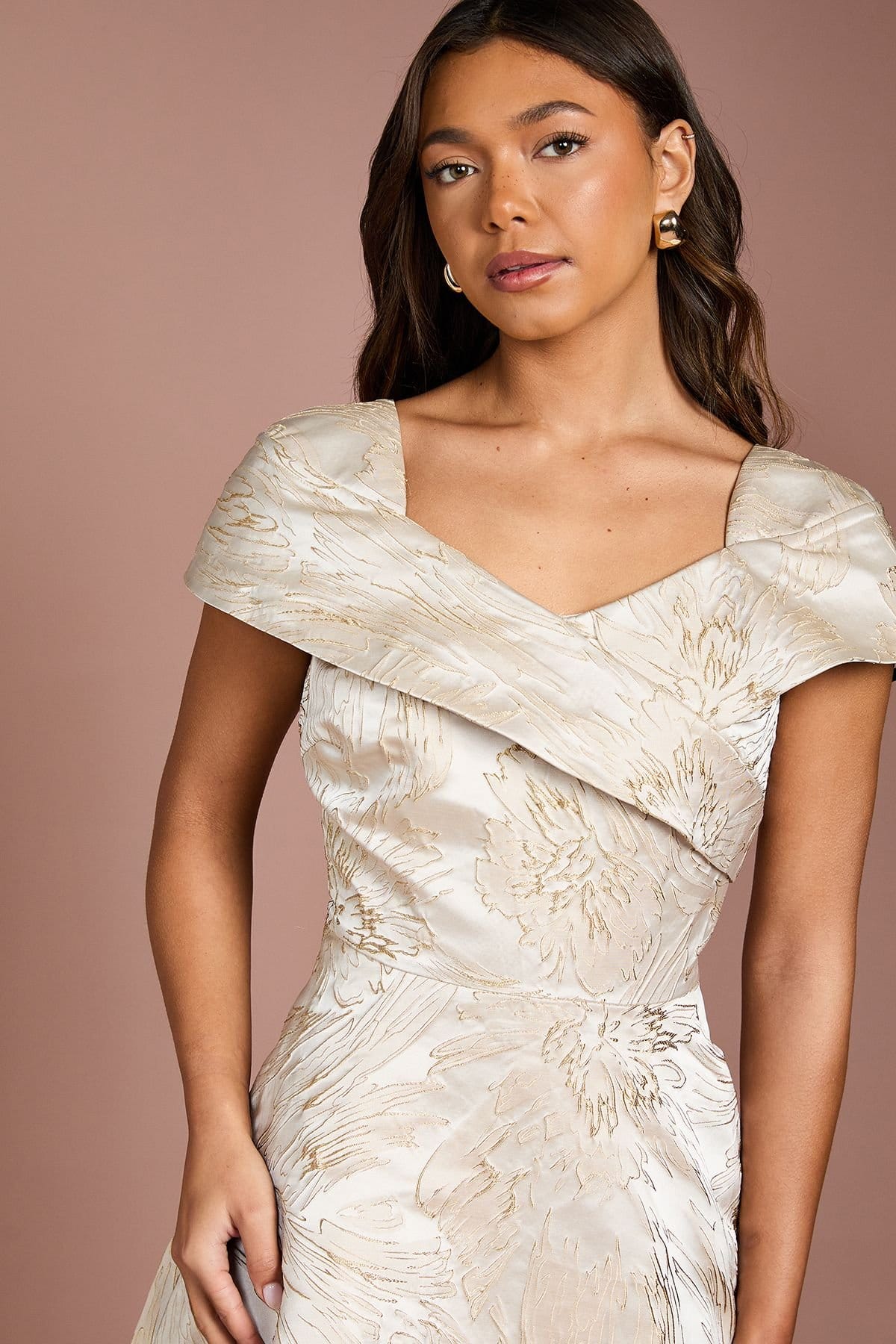 Coast Coast Women's Off the Shoulder Jacquard Full Skirted Midi Dress in Champagne - 4