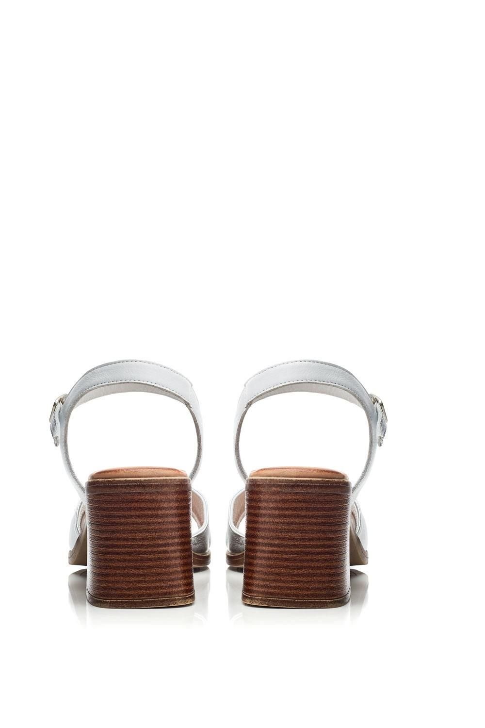 Moda In Pelle Moda In Pelle Women's 'Lanie' Leather Heeled Sandals in White - 3