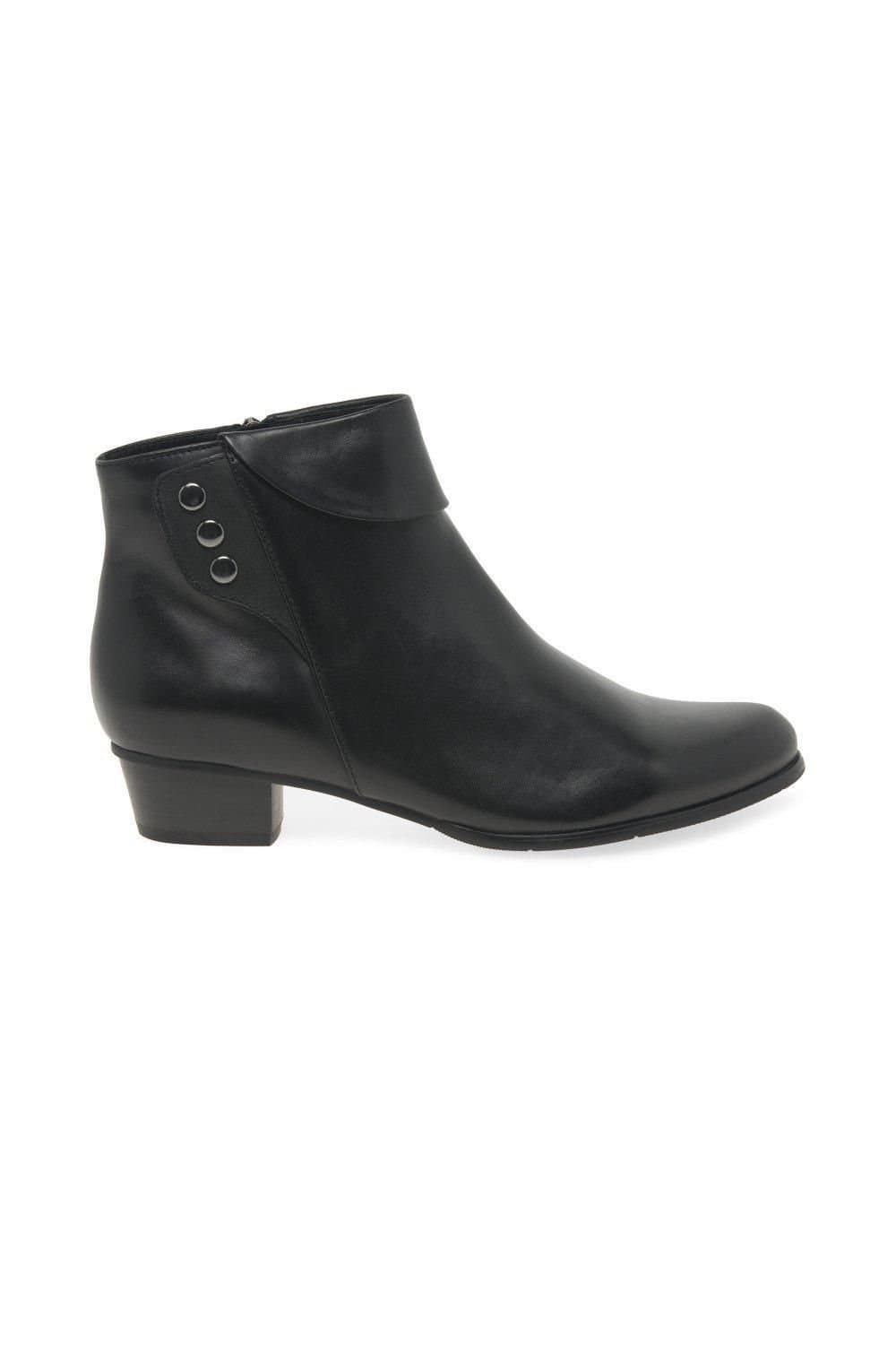 Regarde le Ciel Regarde Le Ciel Women's 'Stefany 186' Ankle Boots in Black