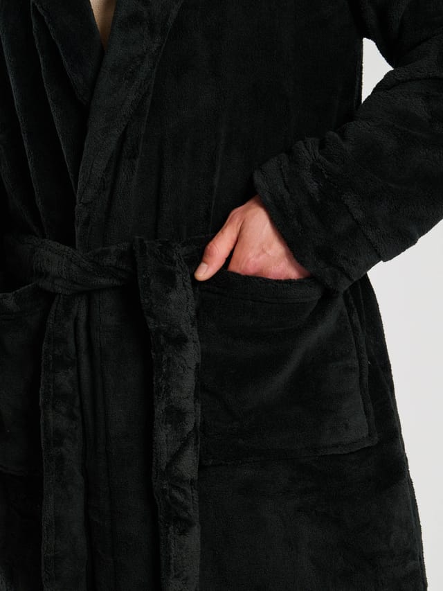 Loungeable Loungeable Men's Fleece Shawl Collar Robe in Black - 2