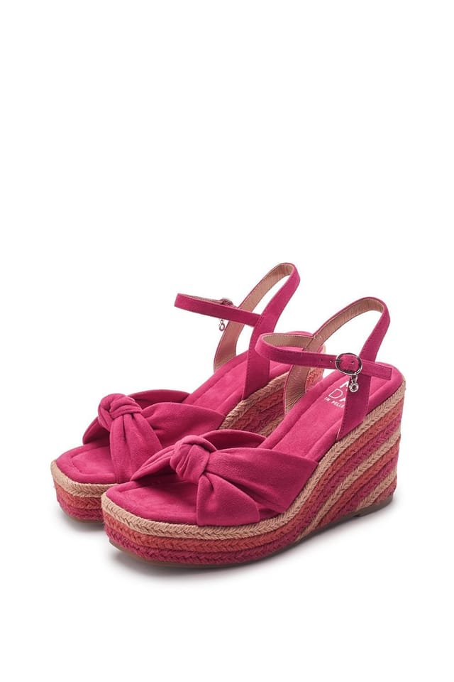 Moda In Pelle Moda In Pelle Women's 'Margaritaa' Alcantara Wedges in Pink - 2