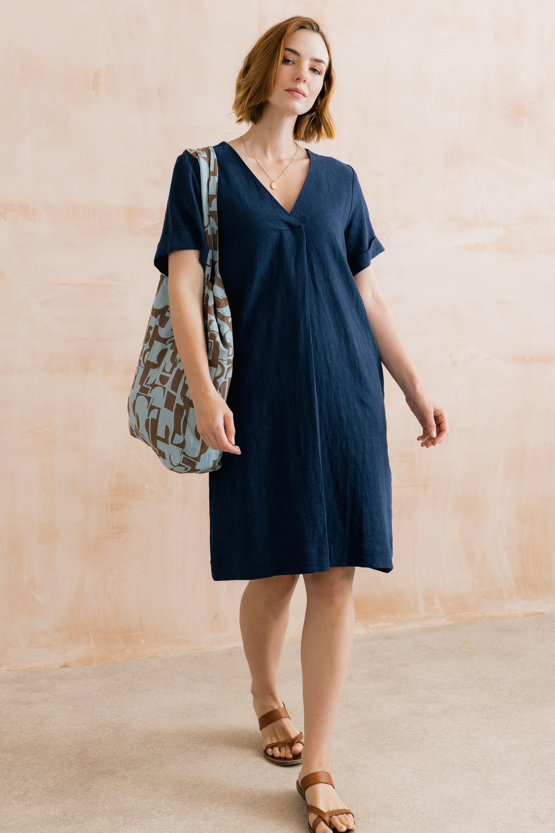Lily & Me Lily & Me Women's Vine Linen Blend Dress in Navy