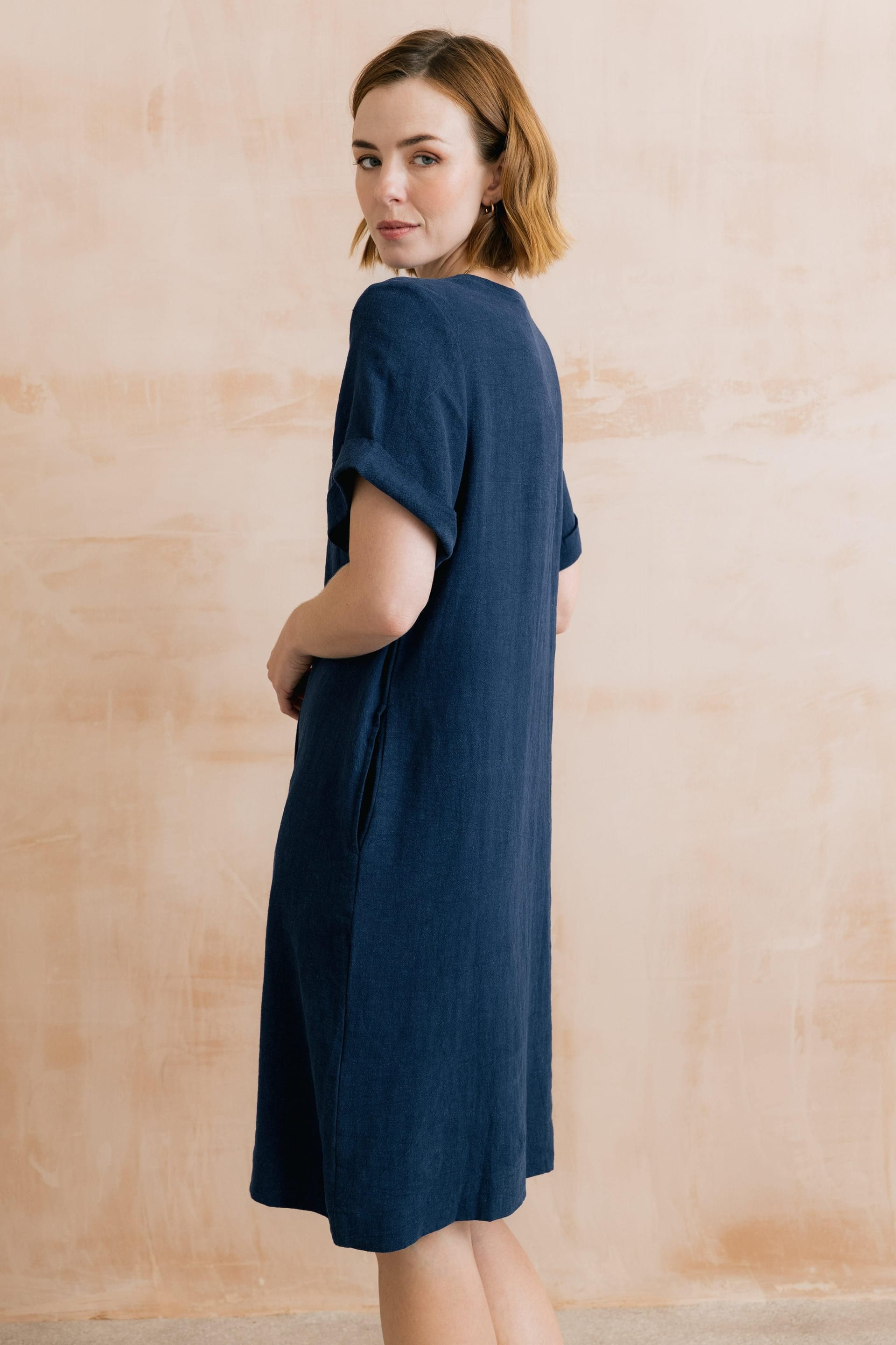Lily & Me Lily & Me Women's Vine Linen Blend Dress in Navy - 4