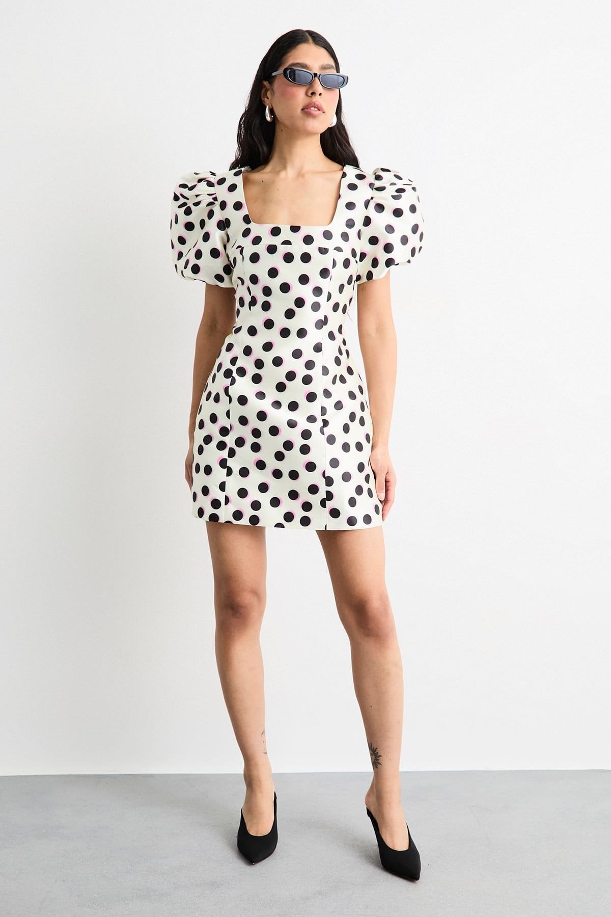 Warehouse Warehouse Women's Polka Dot Puff Sleeve A-Line Mini Dress in Mono - 4