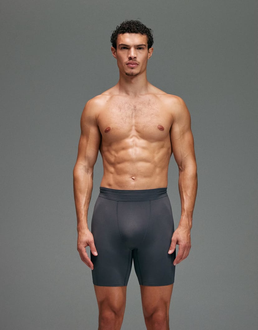 ASOS 4505 seamless physique defining compression base layer 8 inch half tight in charcoal - 1