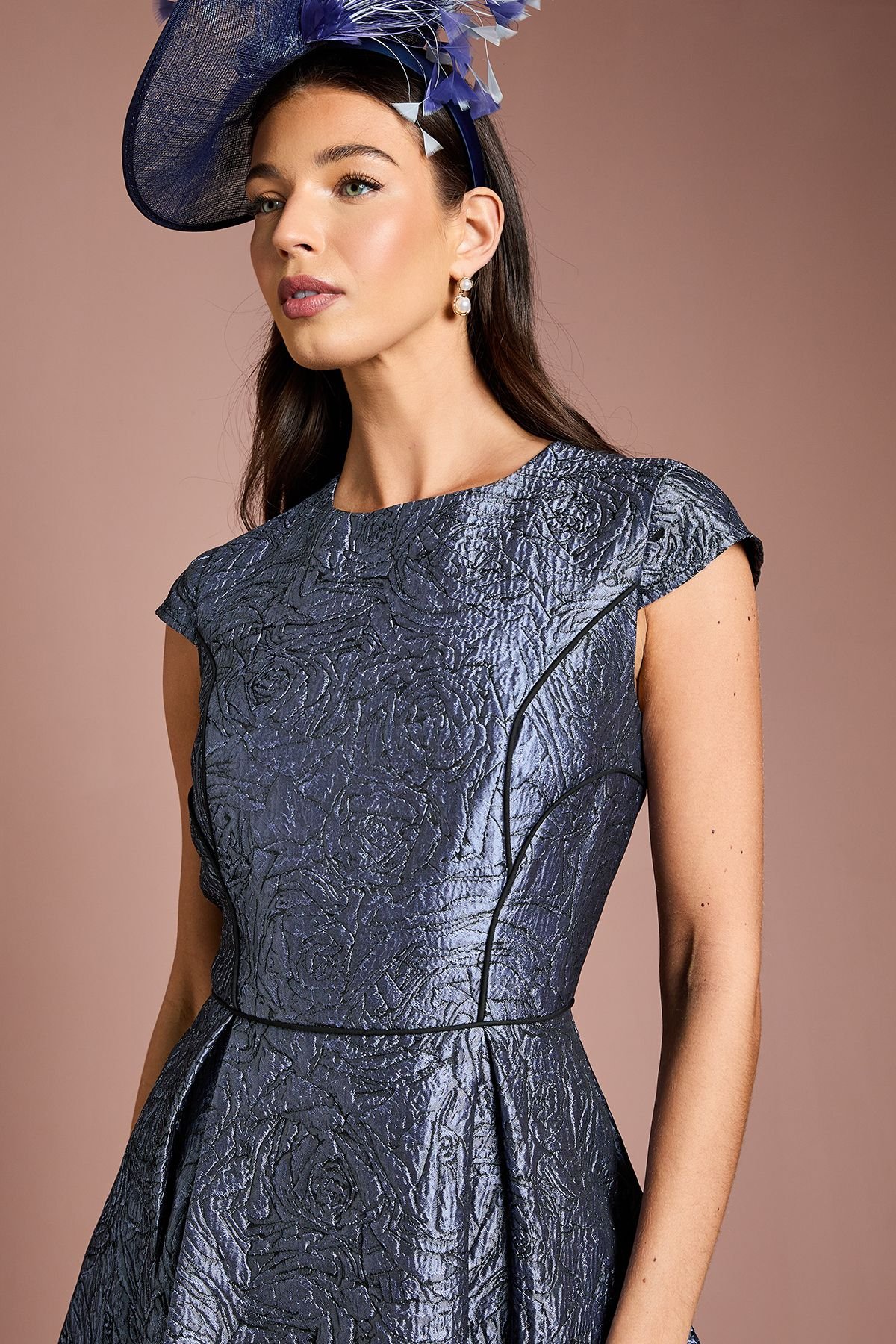 Coast Coast Women's Lisa Tan Cap Sleeve Jacquard Full Skirted Midi Dress in Slate - 4