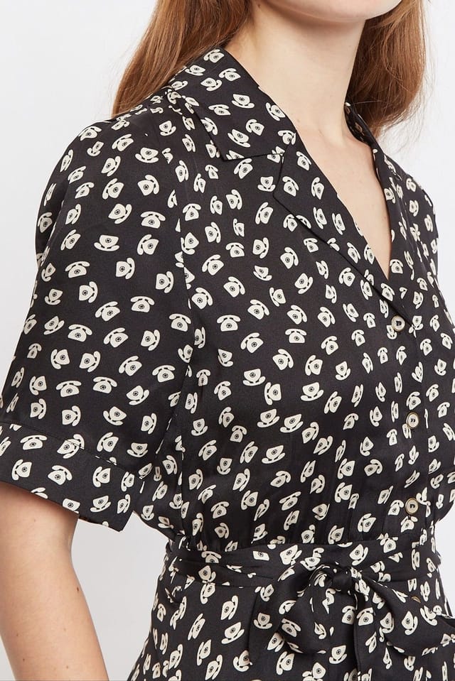 Louche Louche Women's Peta Call Me Print Short Sleeve Midi Shirt Dress in Black - 3