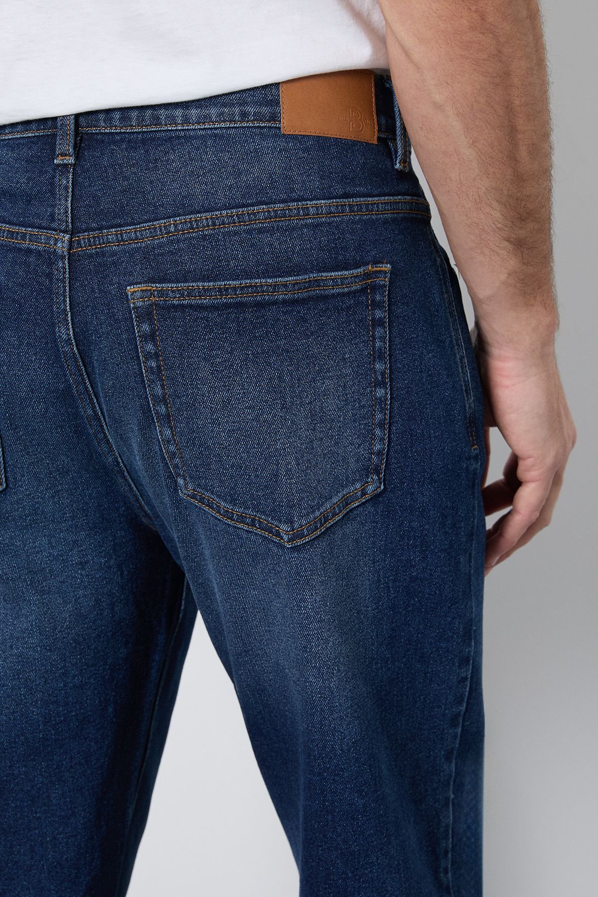 Burton Burton Men's Dark Wash Stretch Regular Straight Fit Jeans in Dark Blue - 4