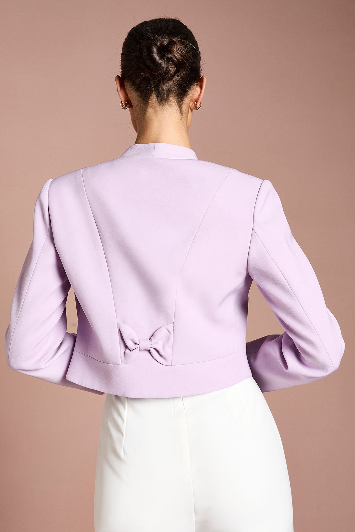 Coast Coast Women's Bow Back Long Sleeve Jacket in Lilac - 3