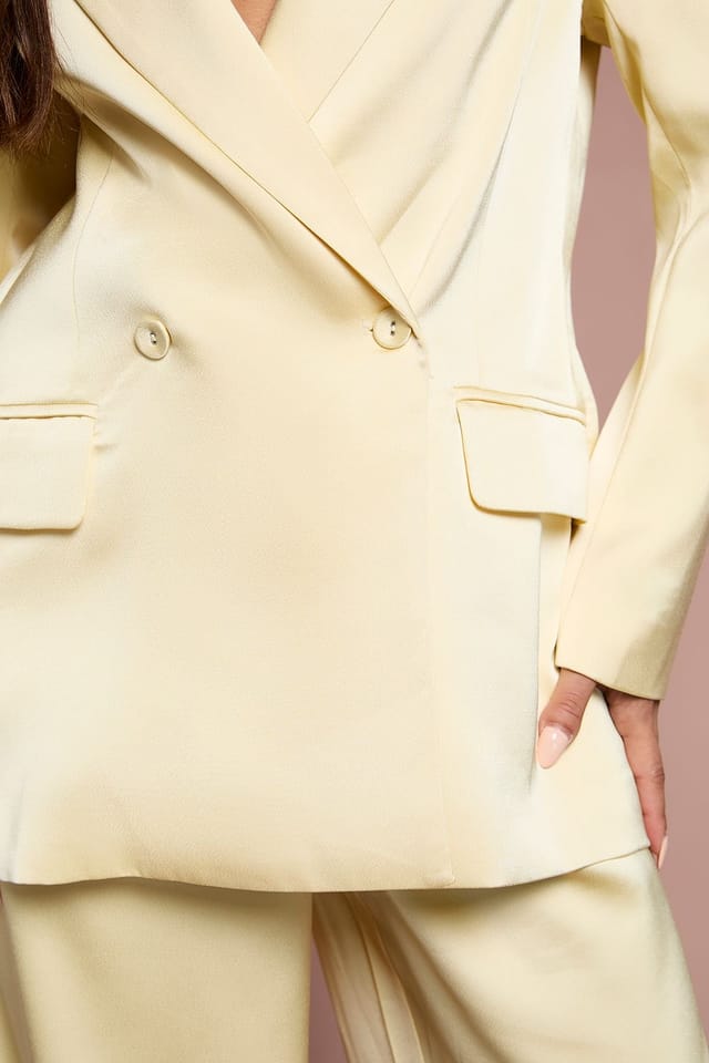 Coast Coast Women's Petite Satin Double Breasted Blazer in Lemon - 2