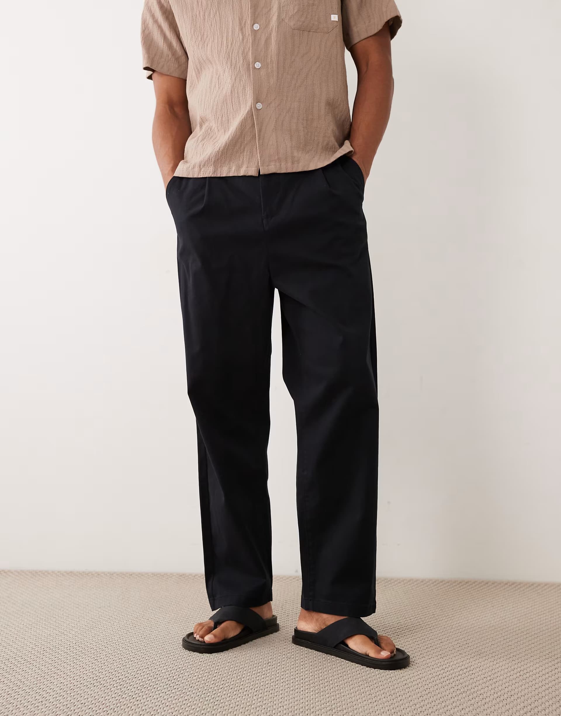 ASOS ASOS DESIGN relaxed tapered chino in black