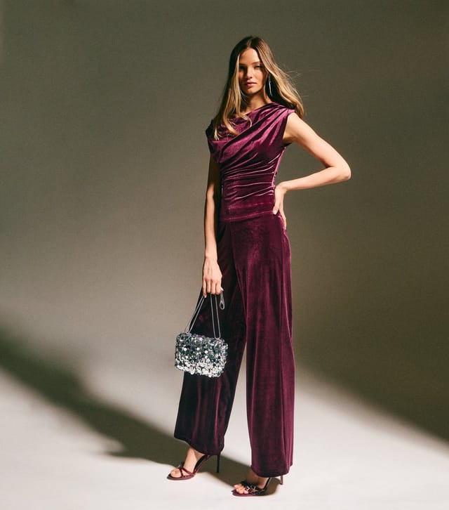 New Look Women's Burgundy Velvet Wide Leg Trousers New Look - 2