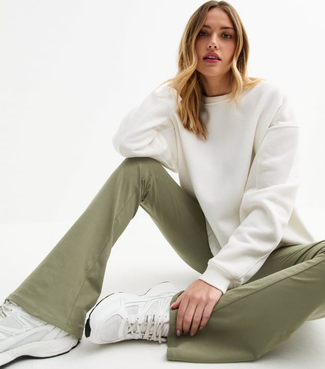 New Look Women's Khaki Green High Rise Kick Flare Leggings New Look - 2