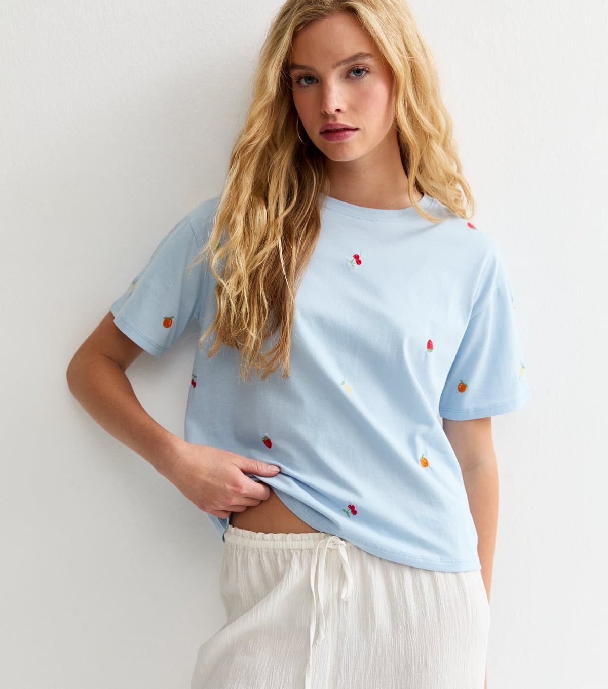New Look Women's Blue Cotton Boxy Embroidered Fruit T-Shirt New Look
