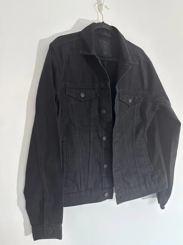 New Look New (no tags ) New Look Men Black Denim Jacket - size Medium