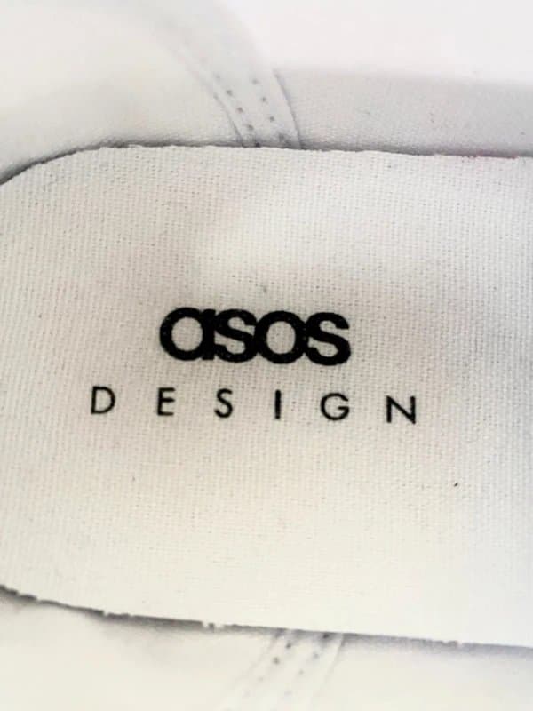 ASOS Size 6, asos women’s shoes, white lace ups, in very good condition.