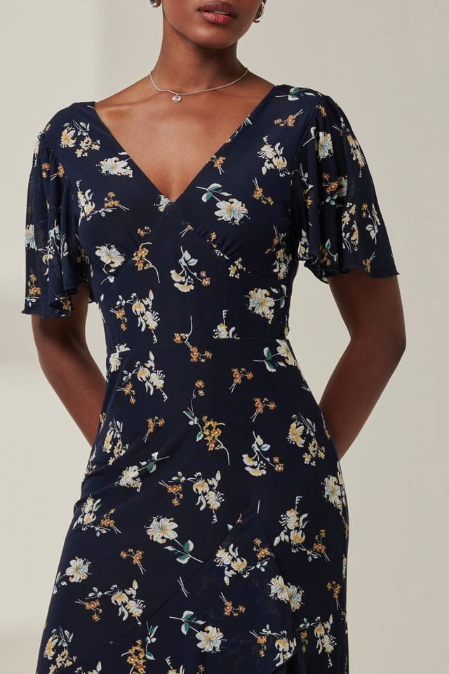 Jolie Moi Jolie Moi Women's Angel Sleeve Tiered Hem Maxi Dress in Navy - 3