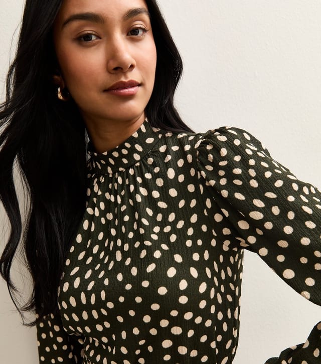 New Look Women's Green Spotty High Neck Midi Dress New Look - 2