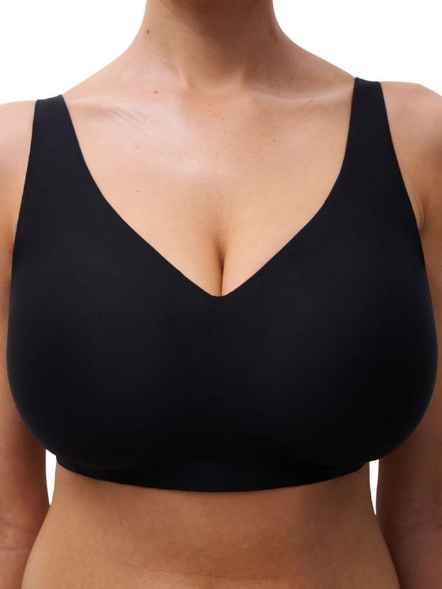 Chantelle Chantelle Women's SoftStretch Power Plunge Bra in Black - 3