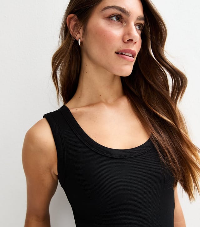 New Look Women's Petite Black Ribbed Scoop Neck Vest New Look - 2
