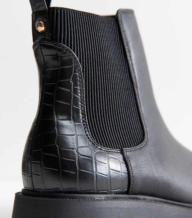 New Look Women's Extra Wide Fit Black Faux Leather Chelsea Boots Vegan New Look - 3