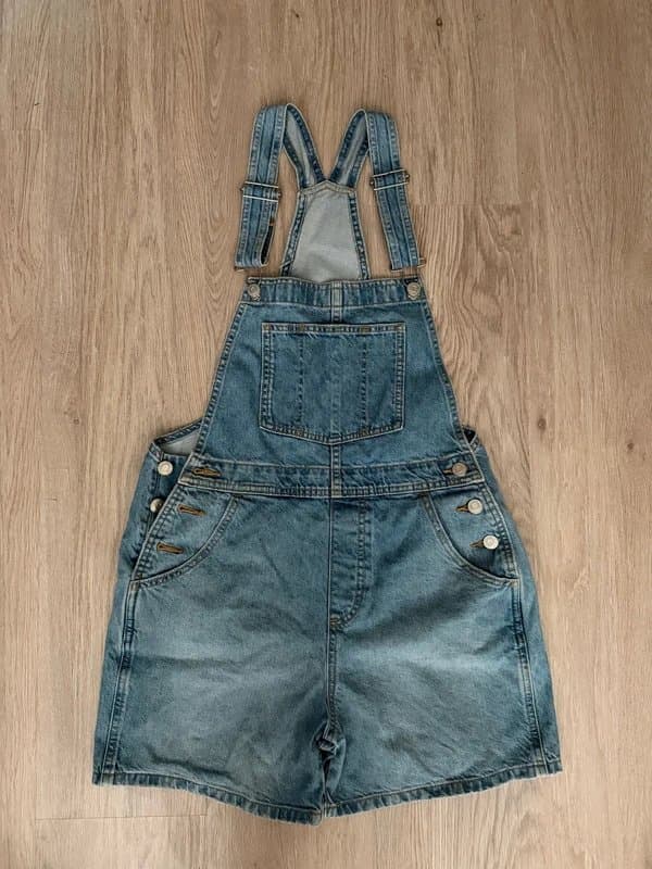 ASOS Design Denim dungaree shorts