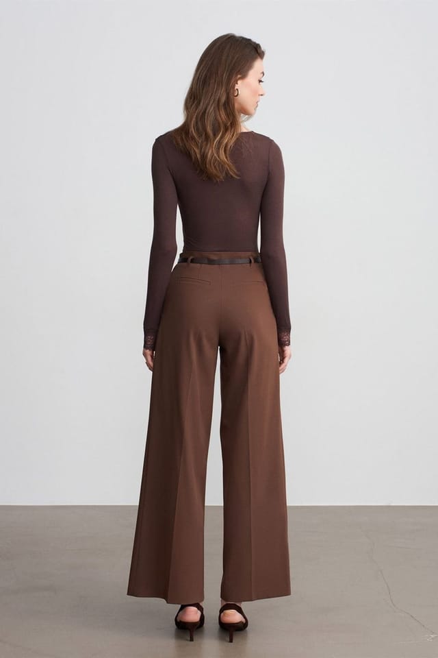 Dilvin Dilvin Women's Belted Wide-leg Crepe Trousers in Chocolate - 2