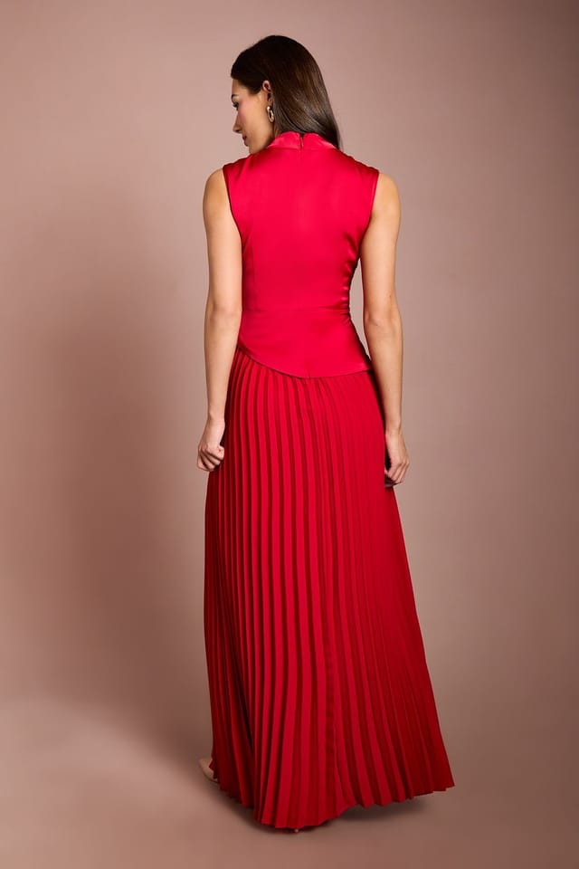 Coast Coast Women's Drape High Neck Pleated Skirt Maxi Dress in Red - 3