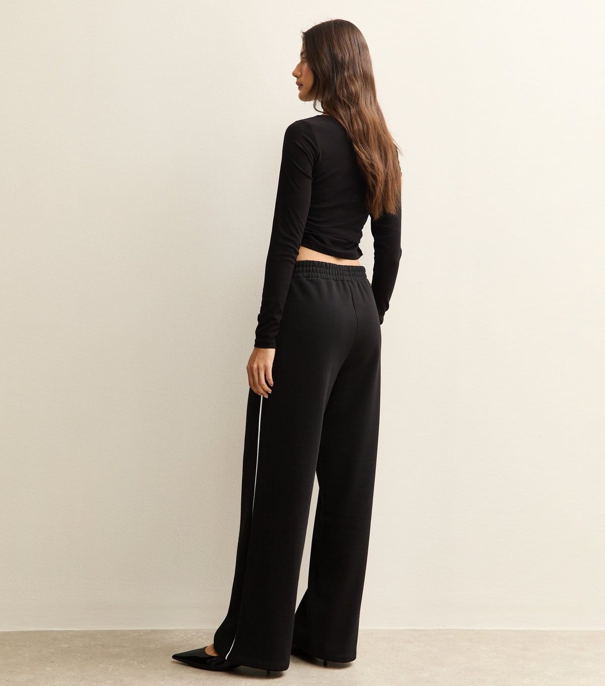 New Look Women's Black Side Stripe Wide Leg Joggers New Look - 4