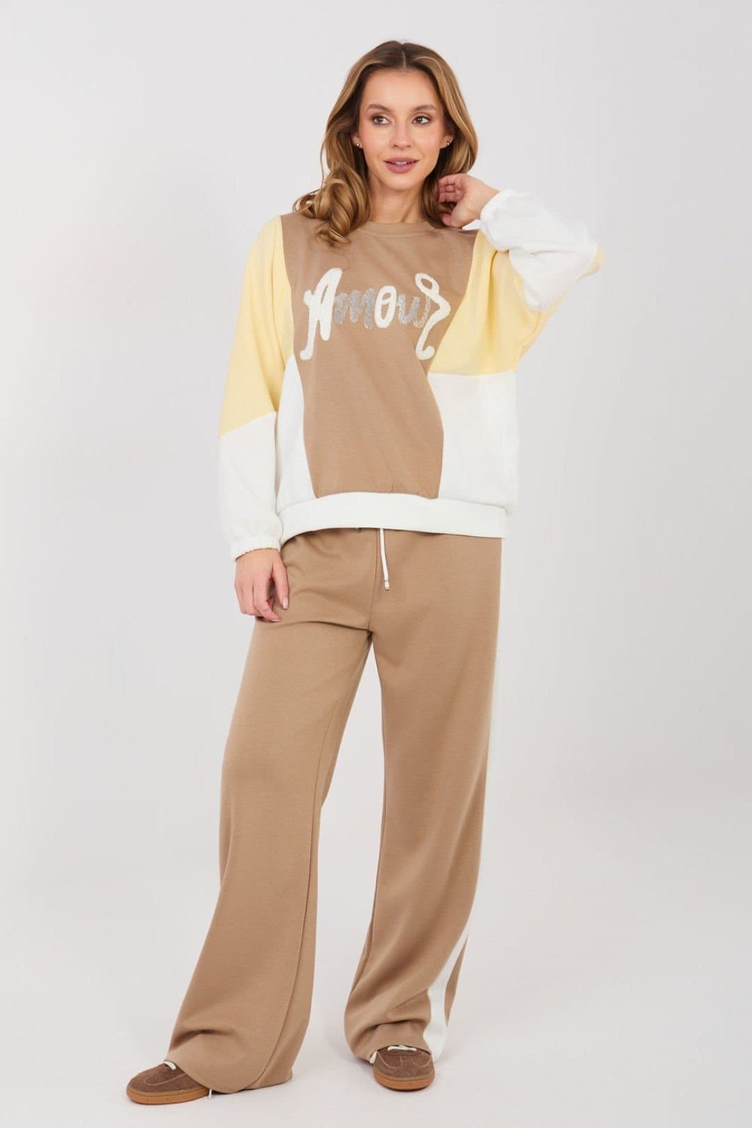Love Lace Love Lace Women's Buttery Sequin Tracksuit Set with Wide Pants in Beige
