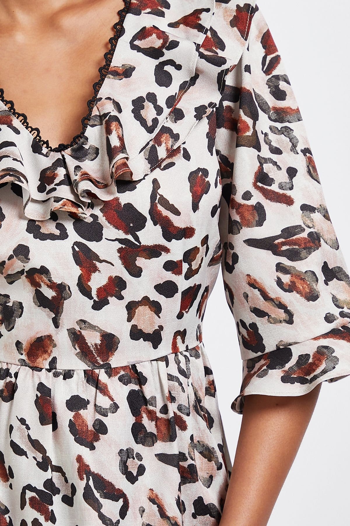 Wallis Wallis Women's Petite Leopard Ruffle Midi Dress in Natural - 4