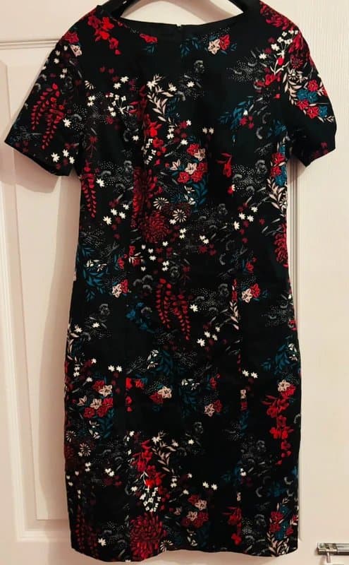 New Look New look statement shift work party holiday 12 same day post