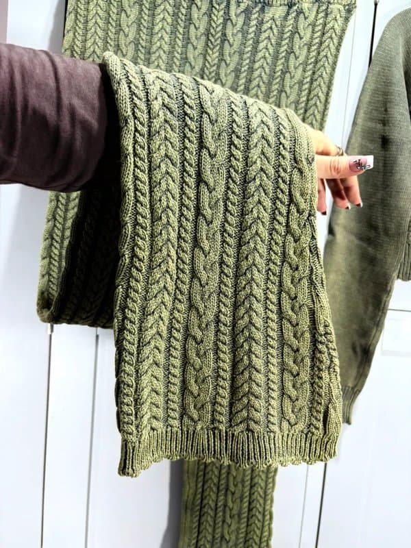 Fashion Nova Fashion nova khaki knitted trousers and cardigan set flared trousers outfit tracksuit size 12