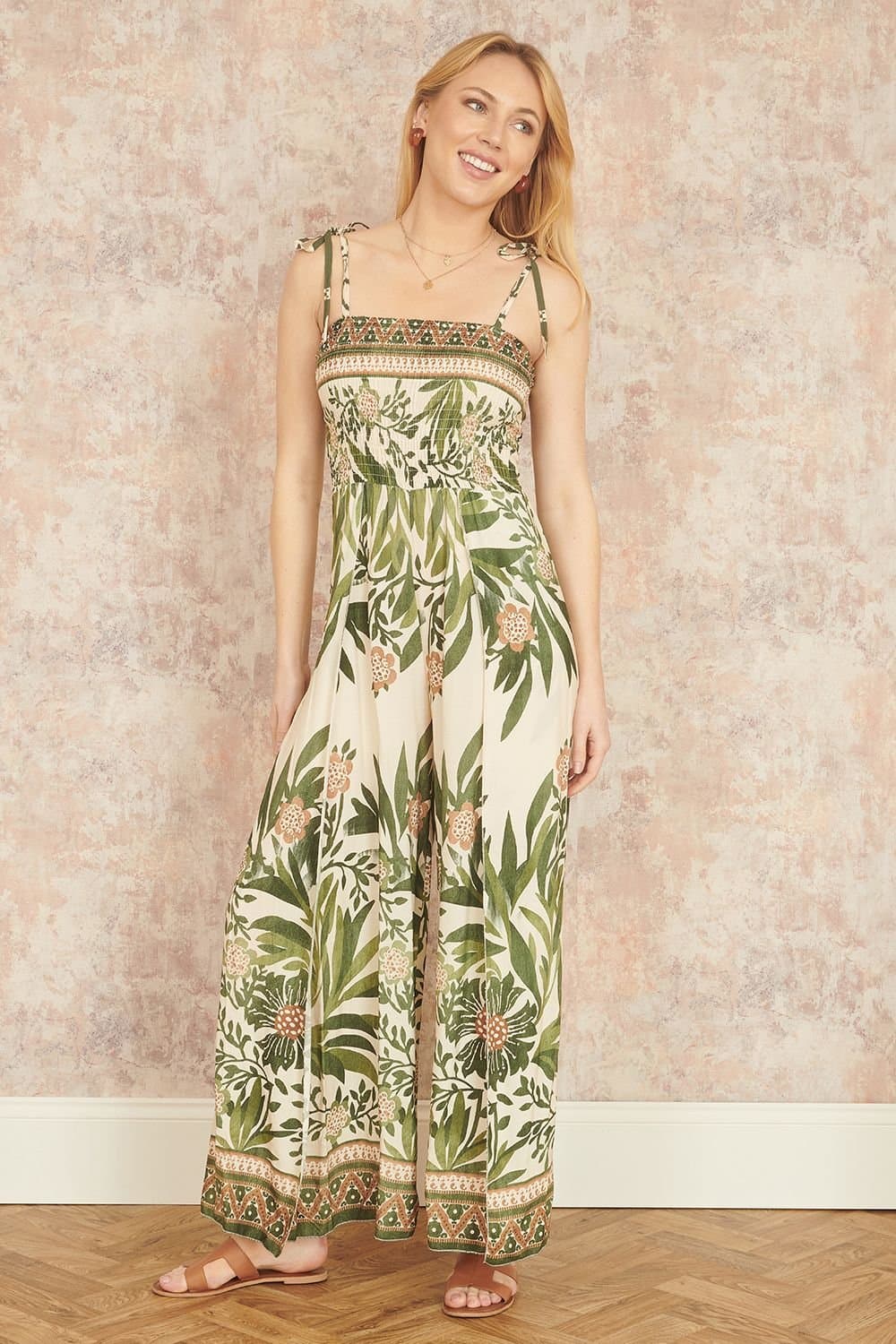 Yumi Yumi Women's Green Palm Print Strappy Viscose Jumpsuit