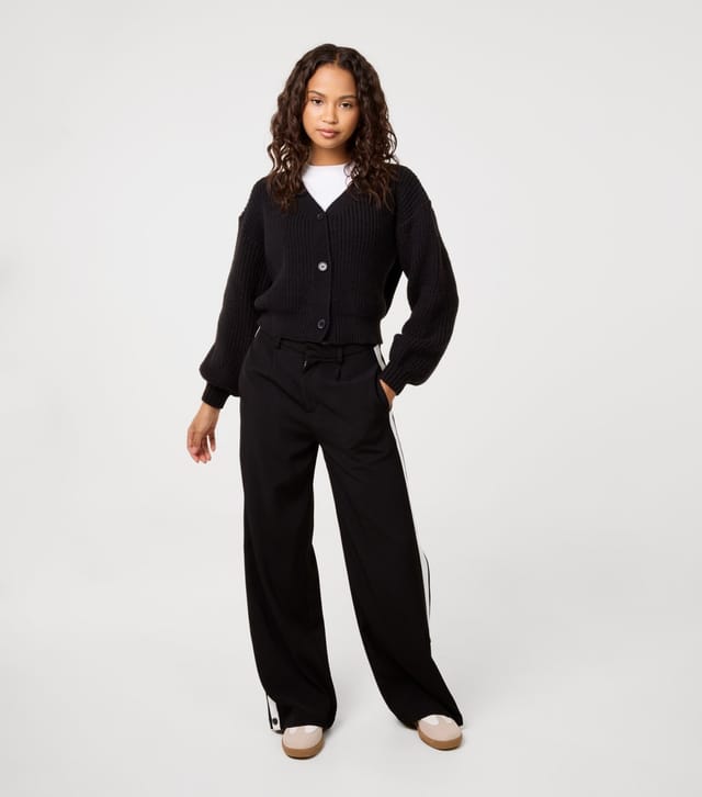 Pink Vanilla Women's Black Cropped Cardigan Pink Vanilla New Look - 2