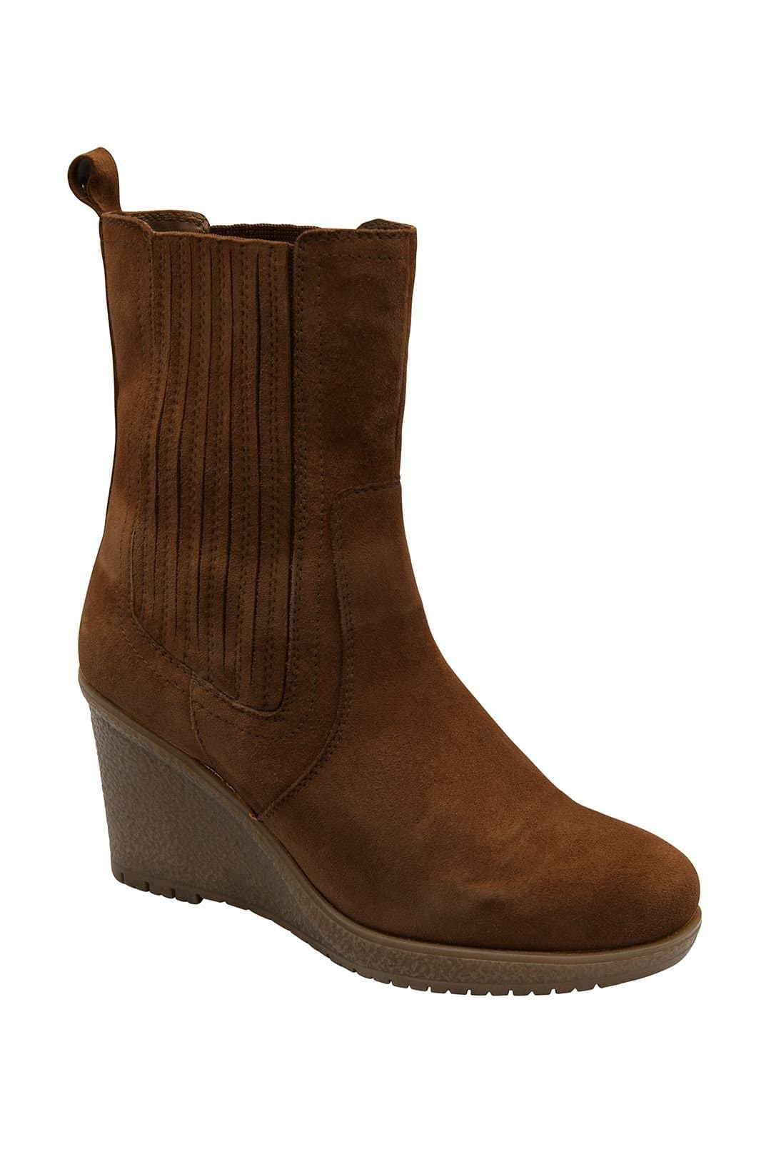 Ravel Ravel Women's Tan Suede 'Calvay' Wedge Boots