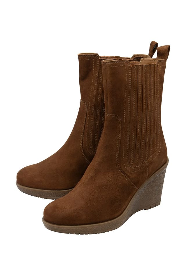 Ravel Ravel Women's Tan Suede 'Calvay' Wedge Boots - 2