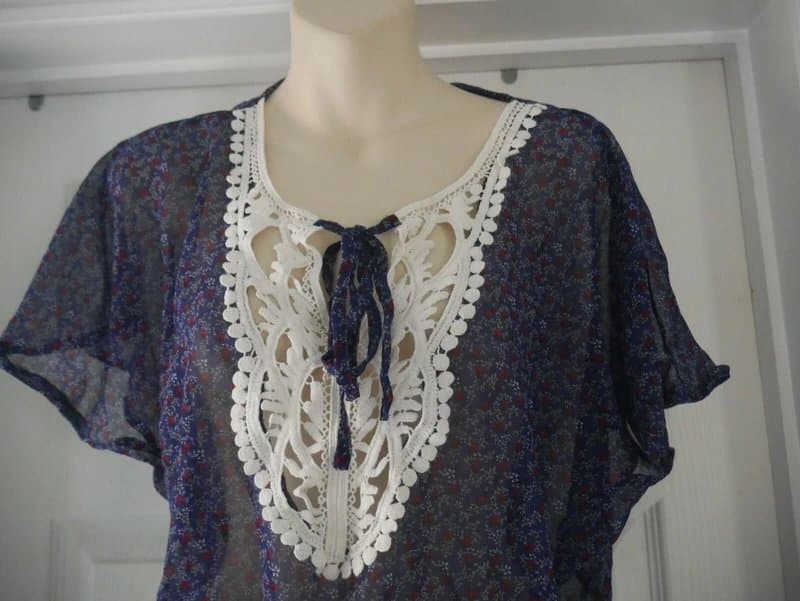 Carbon Carbon Blouse Ladies Size 16 Blue Floral Crochet Neck Chiffon Top Summer BNWT