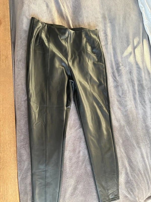 New Look Leather look leggings
